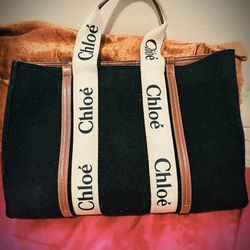 CHLOÉ Large Black WOODY WOOL TOTE