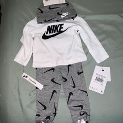 Size Newborn Nike Baby Set