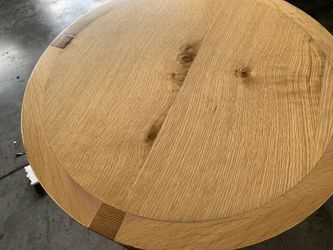 Round wood table