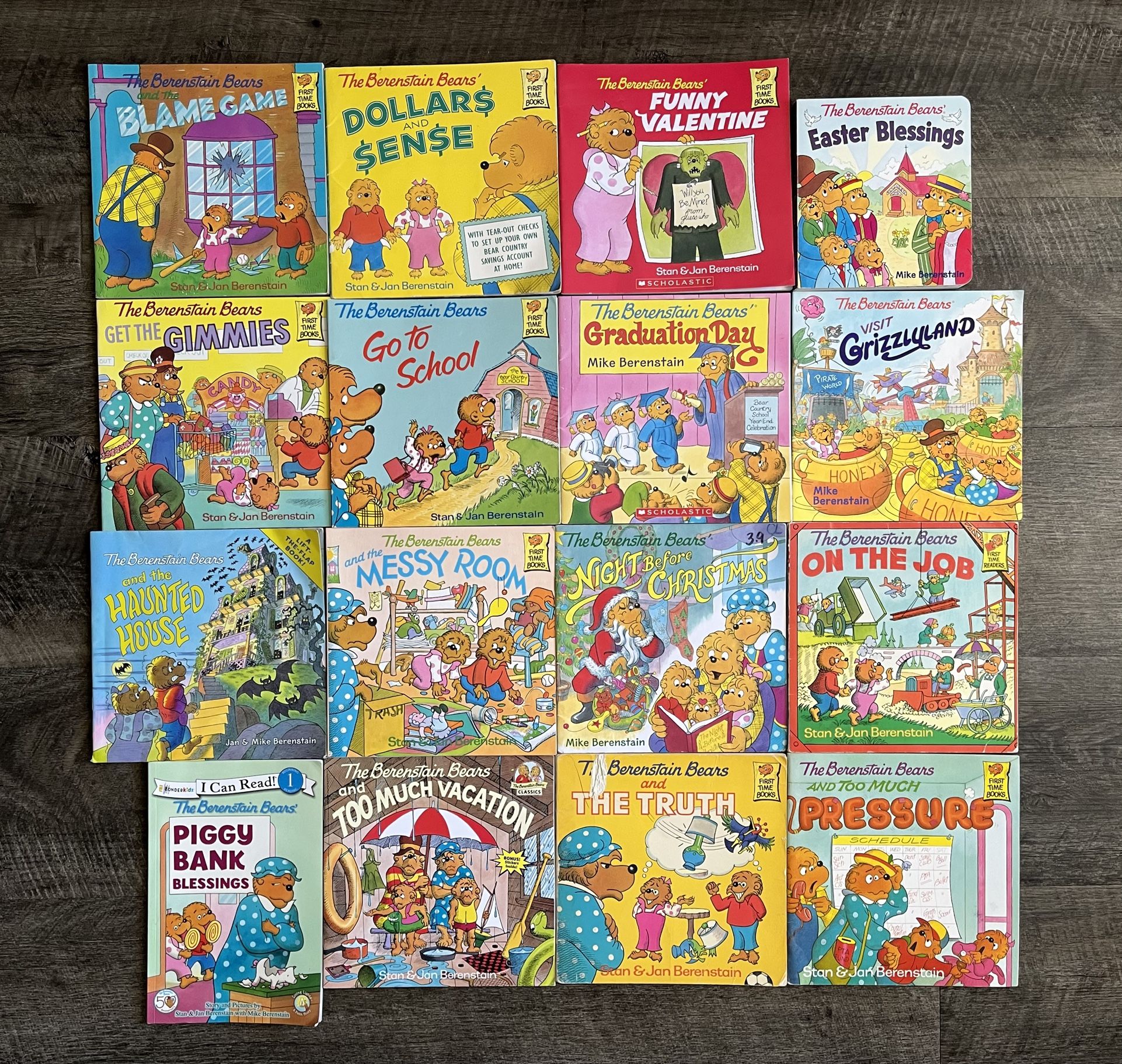 Lot of 16 Berenstain Bears Books by Stan & Jan Berenstain