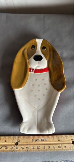 Pioneer woman Charlie, the Bassett hound ceramic spoon rest