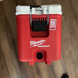 Milwaukee Packout Cooler 