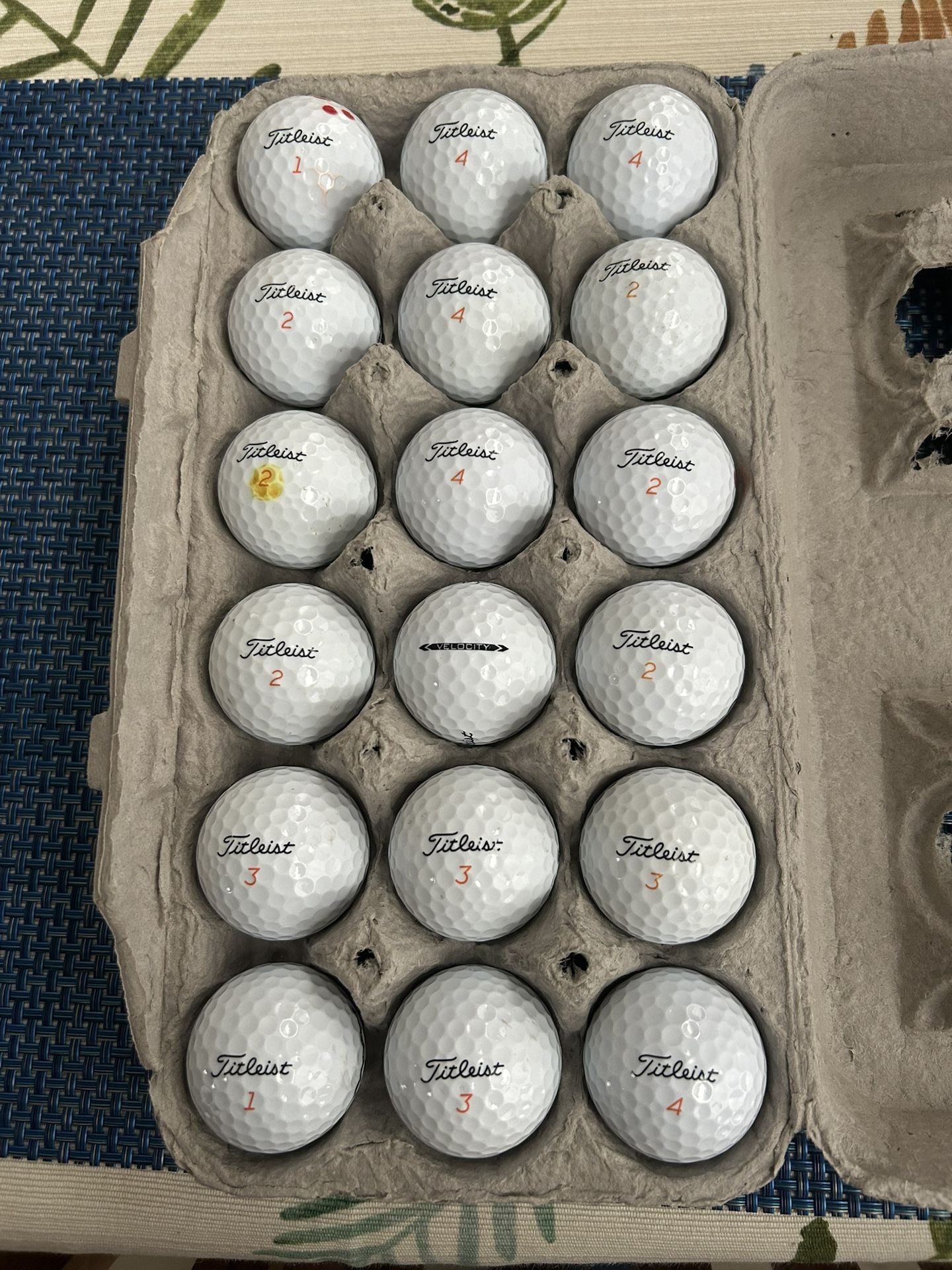 18 Count Crate Titleist Velocity