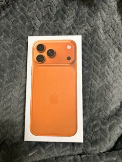 iPhone 17 pro max for sale (Free carrier) (256gb)