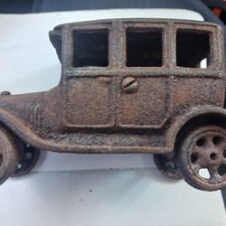 Antique 1930s Cast-Iron Toy Truck