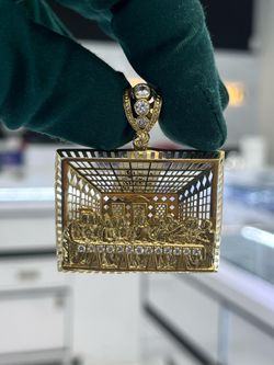 🔥10K GOLD LAST SUPPER PENDANT🔥