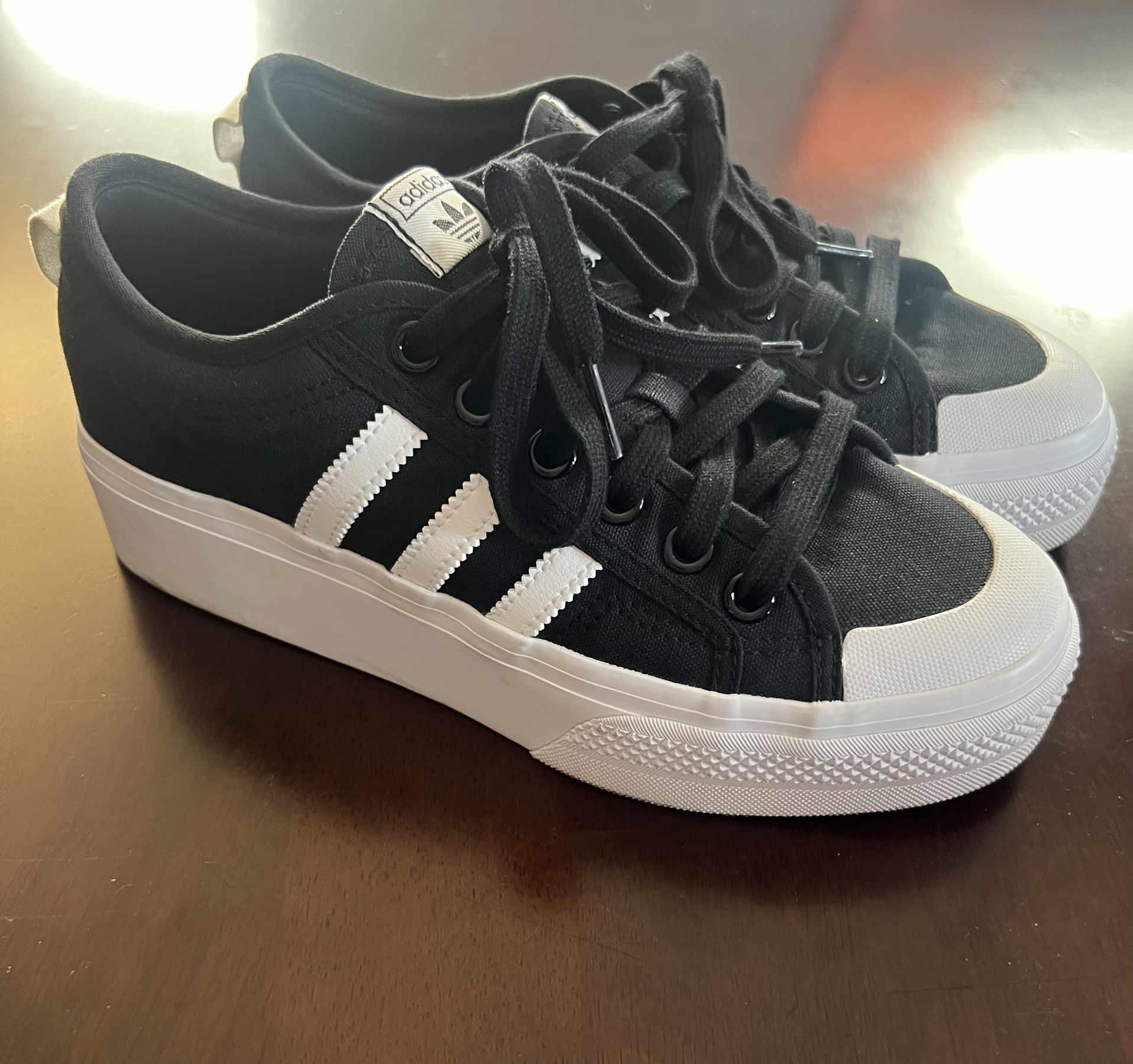 Nizza Platform Adidas-Black And White Women’s 7 1/2