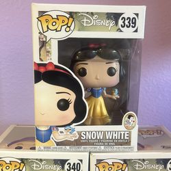 Snow White Pops!
