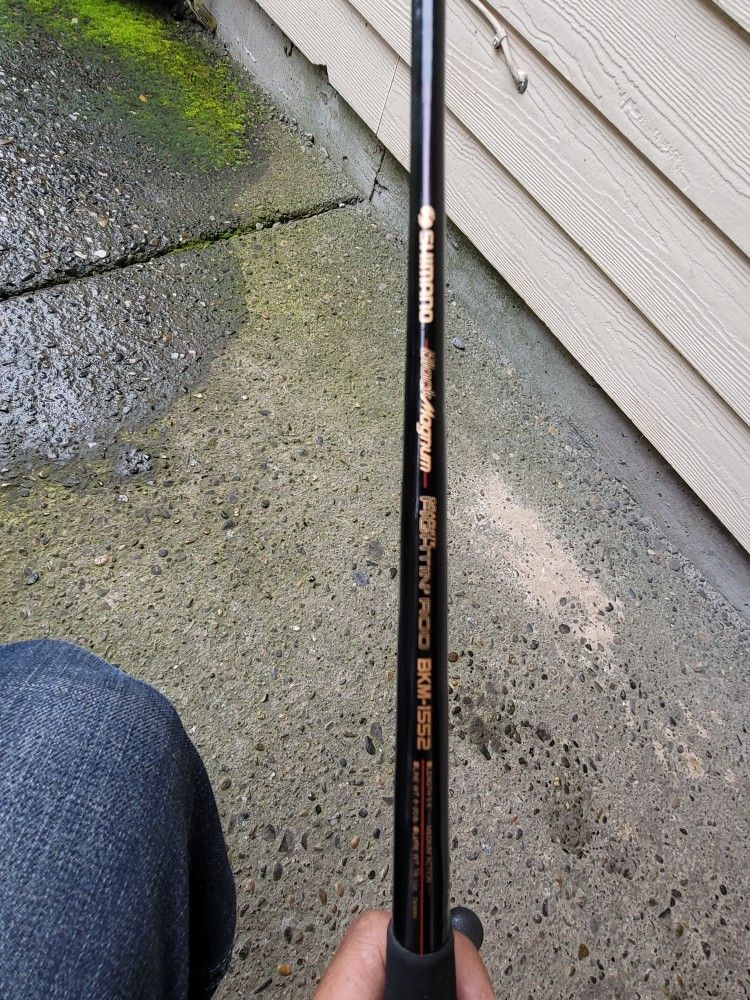 shimano black magnum. BKM 1552 FISHING POLE. M (CASTING ) with baitcast reel shimano Bantam 2 speed