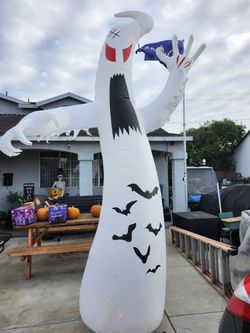 Halloween Giant Ghost 12ft. Led Lights