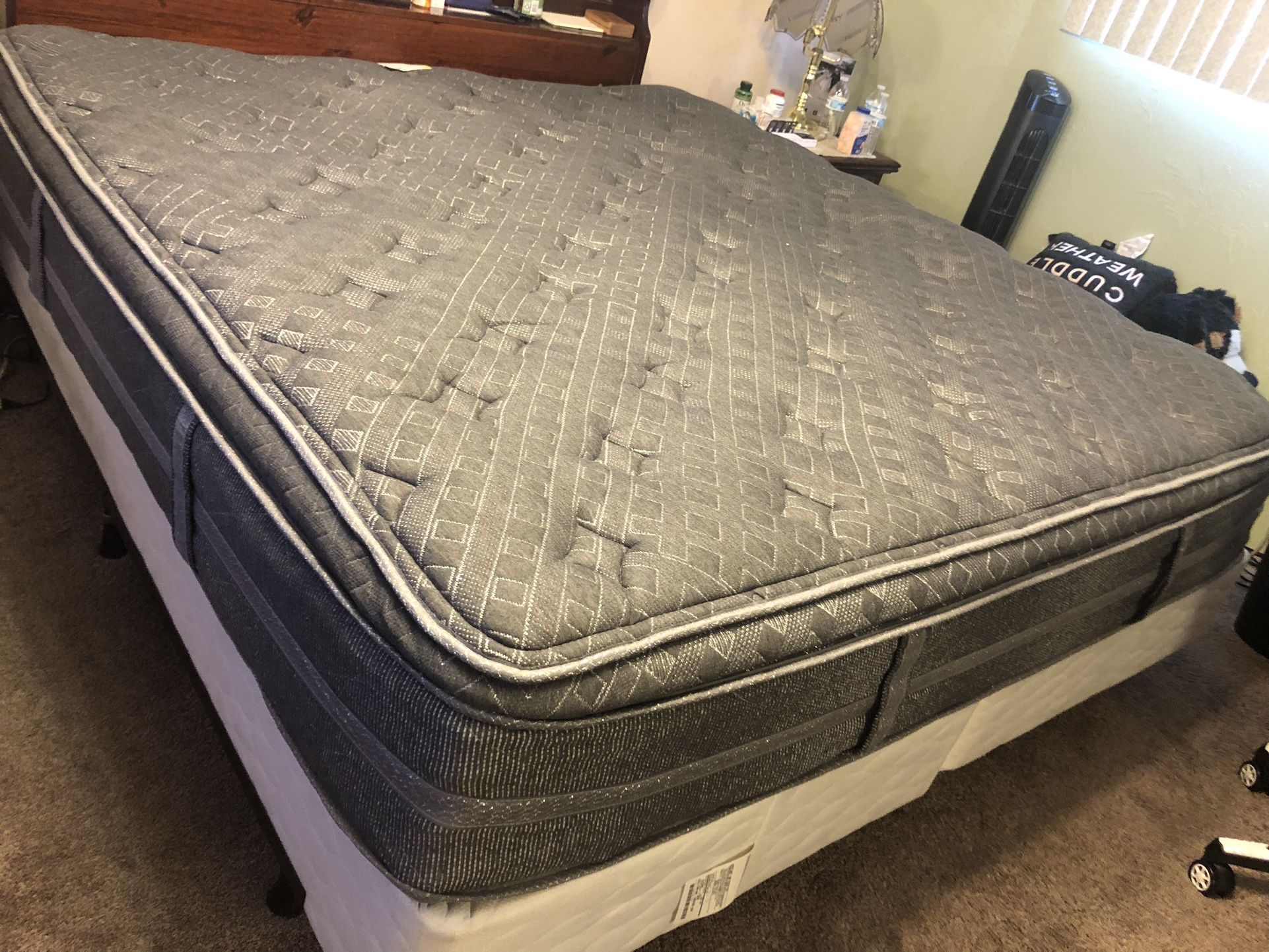 King Size Mattress , Frame & Box Spring For Sale