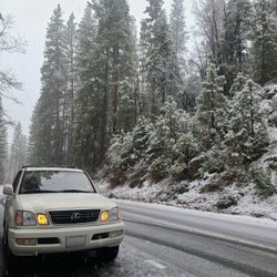 2000 Lexus LX 470