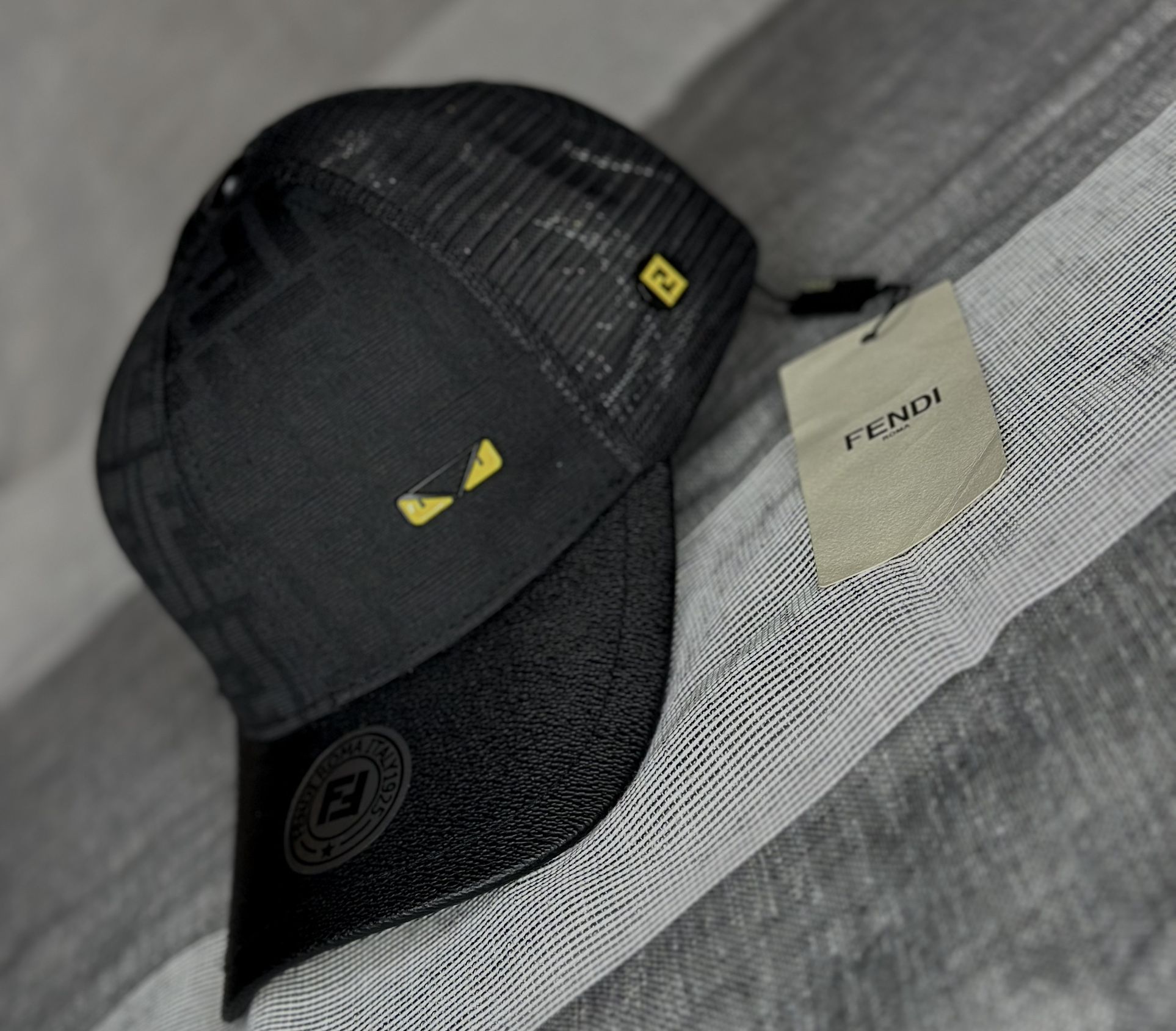 Cap Fendi