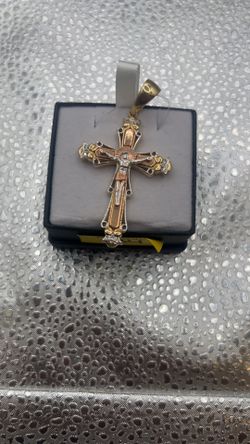 14K TriColor Cross Pendant