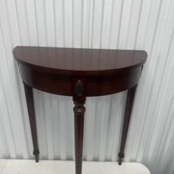 Bombay Vintage Mahogany 3 Leg Half Moon  console Table Night Stand 1996. Used in very good condition with minor cosmetic blemishes. These blemishes an