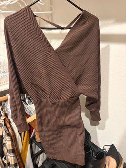 Brown Ribbed Knit V-Neck Sweater