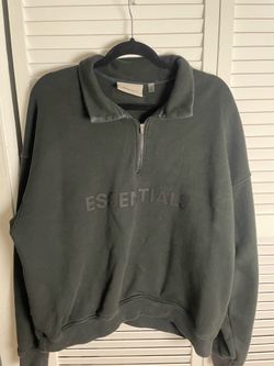 Essential Sweater ( Small )