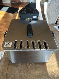 T-fal tripple basket Deep Fryer - p/u Monument