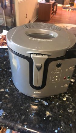 Rival deep frying