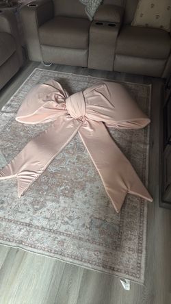 Jumbo Backdrop Bow 