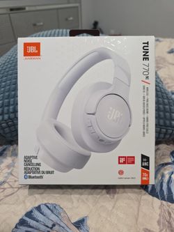 JBL Tune 770 NC