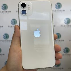 iPhone 11 Unlocked 64Gb White Like New With Warranty. 