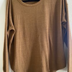 Women’s Long Sleeve Top