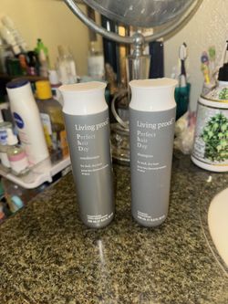 Living proof shampoo and conditioner set