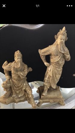 Nice collection Chinese figurines Emperor