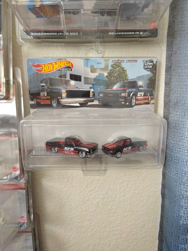 Hot Wheels Premium Chevy 2 Pack