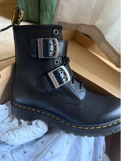 Dr. Martins -NEW