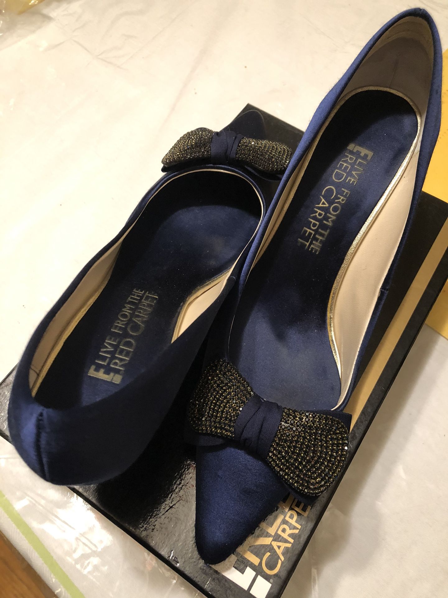 Red Carpet navy blue ladies dress shoes size 10 M