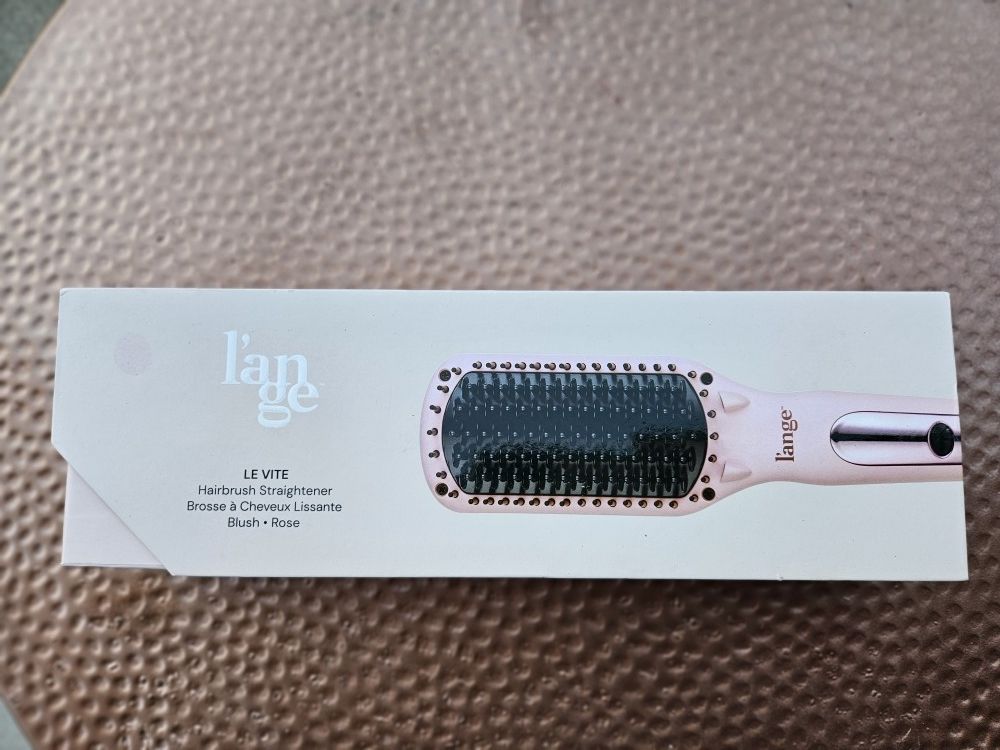 Lange Hairbrush Straightner. Gently Used. Like New