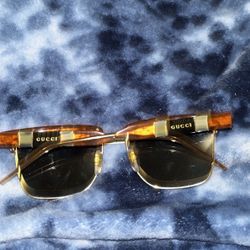 “GUCCI SUNGLASSES”