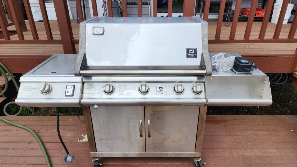  Propane Gas Stainless BBQ Grill $90