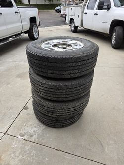 Chevy rims 17in 8 lug