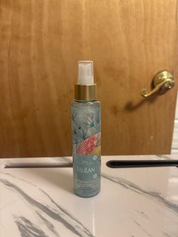 Bath And Body Works Mulan shimmer