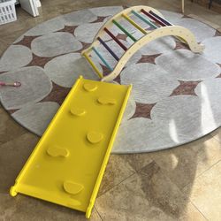 Brand New Kids Climbing Set