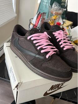 Travis Scott velvet brown