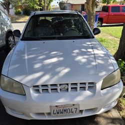 Carro De Venta  Necesita Yantas Y Bateria  Direcion Idraulica Motor Recontruido