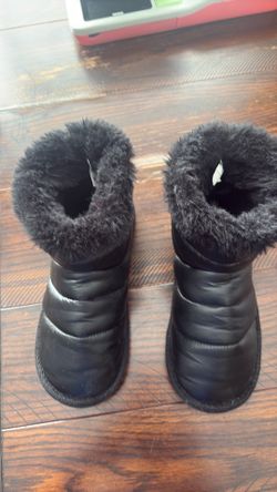 Girls snow boots
