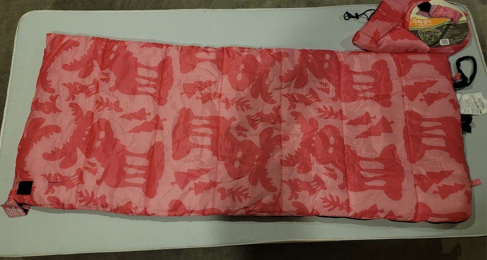 Wenzel Youth Pink Moose Sleeping Bag 40F 26x66