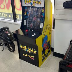 PAC MAN Arcade 1UP