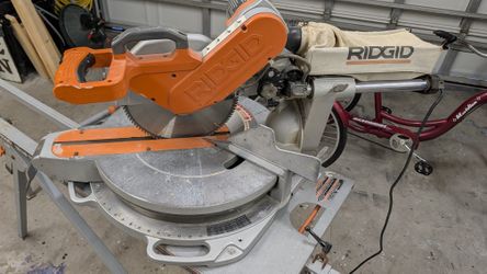 Ridgid 12" Compound Circular Saw With Stand