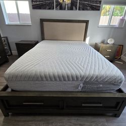 Queen Casper Wave Hybrid Mattress + Stylish Bed
