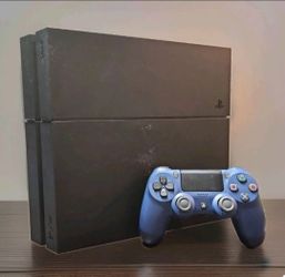 Playstation 4 500 gb with 2 games