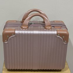 Puíche Carry On Vanity Case In Rose Gold
