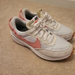 Nike Size 8 Women's Running Fitness Shoe 