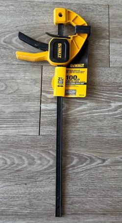 DEWALT DWHT83140 12" Medium Trigger Clamp 100 lb Clamping Force New