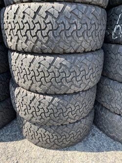 Vendo 275/55/sr20 las 4 llantas por $220